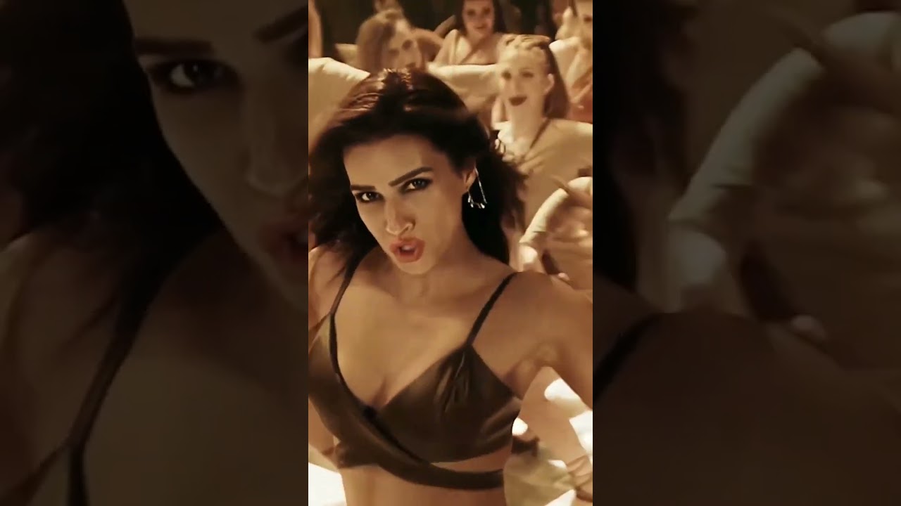Kriti sanon hot | ganpath hot song | kriti hot photoshoot | Bollywood actress hot | kriti sanon sexy