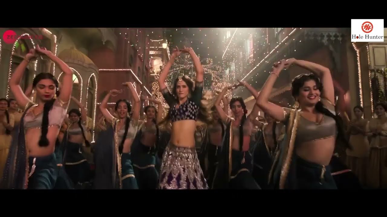 Kriti Sanon Milky Navel Compilation