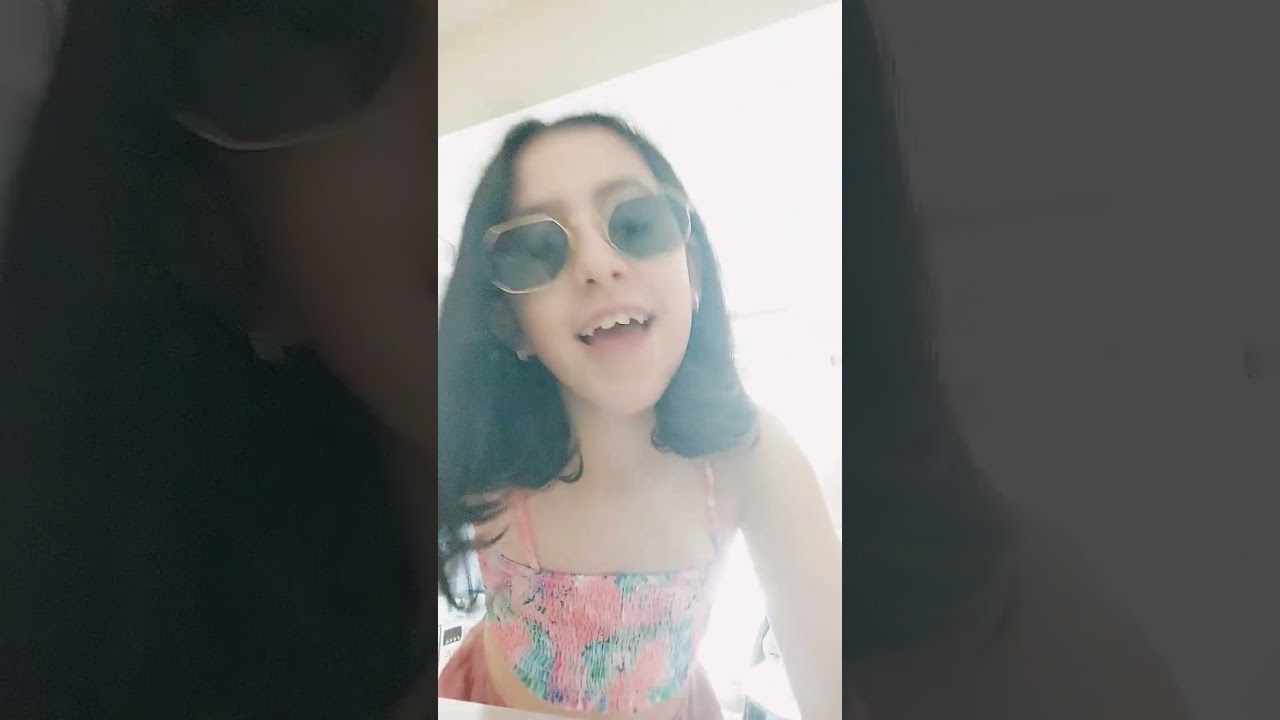 La chica del bikini 👙 azul