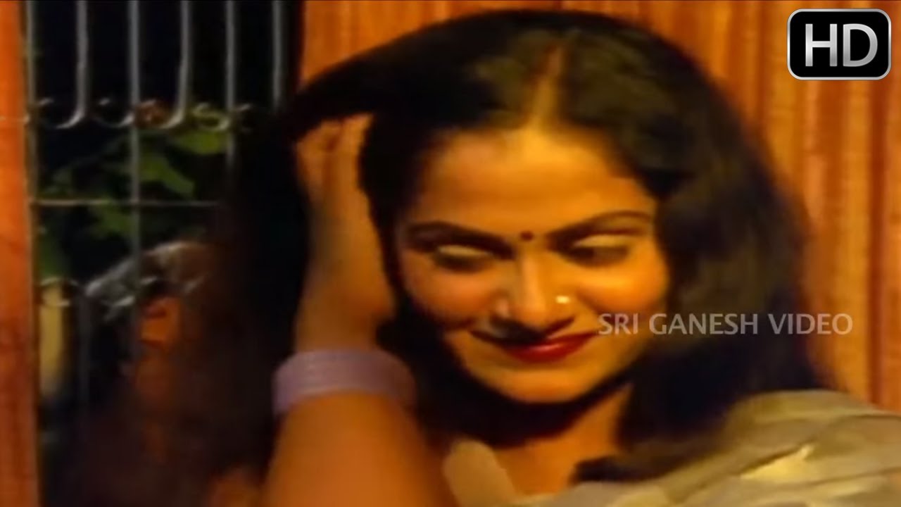 Lady peeps in the window | Premada Uyyale | Kannada Movie Love Scenes