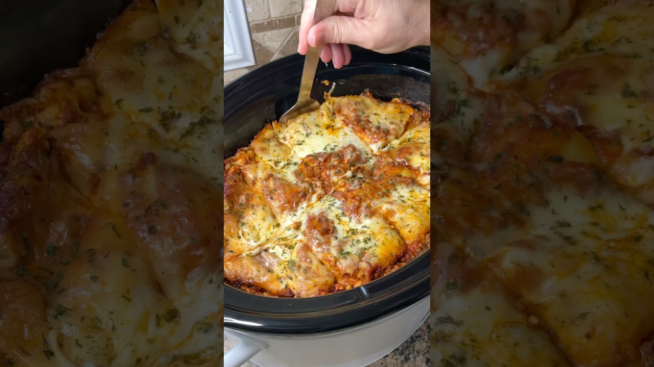 Lasagna in the crockpot 😮‍💨🔥. #lasagna #crockpot #easyrecipe #dinner #pasta #yum #comfortfood