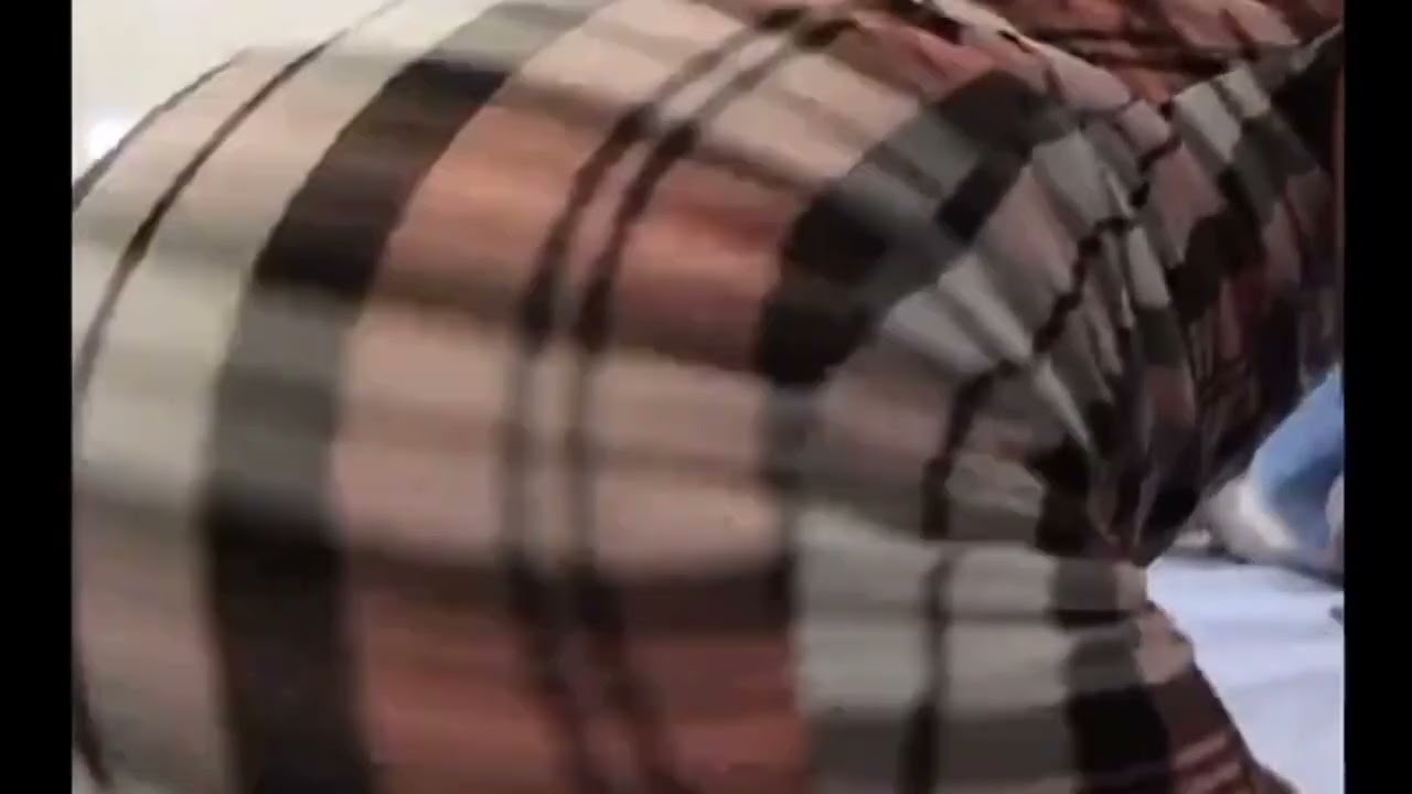 Lauren Alexis twerking in sexy dress