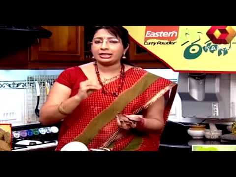lekshmi nair navel