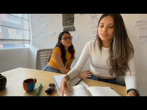 lesbians kiss | lesbians kissings | lesbian kissing | lesbian short story | Brazilian lesbian 😘💋