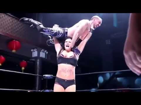 #liftaguychallenge #wwe #liftandcarry maria manic wrestler lift a wrestler overhead easily😜😜