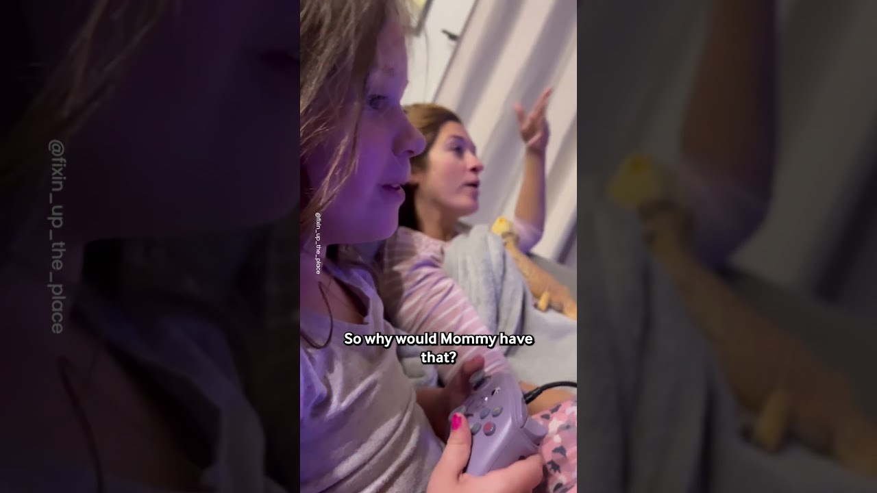Little Girl Tells Her Mum She Has A Cameltoe 😂