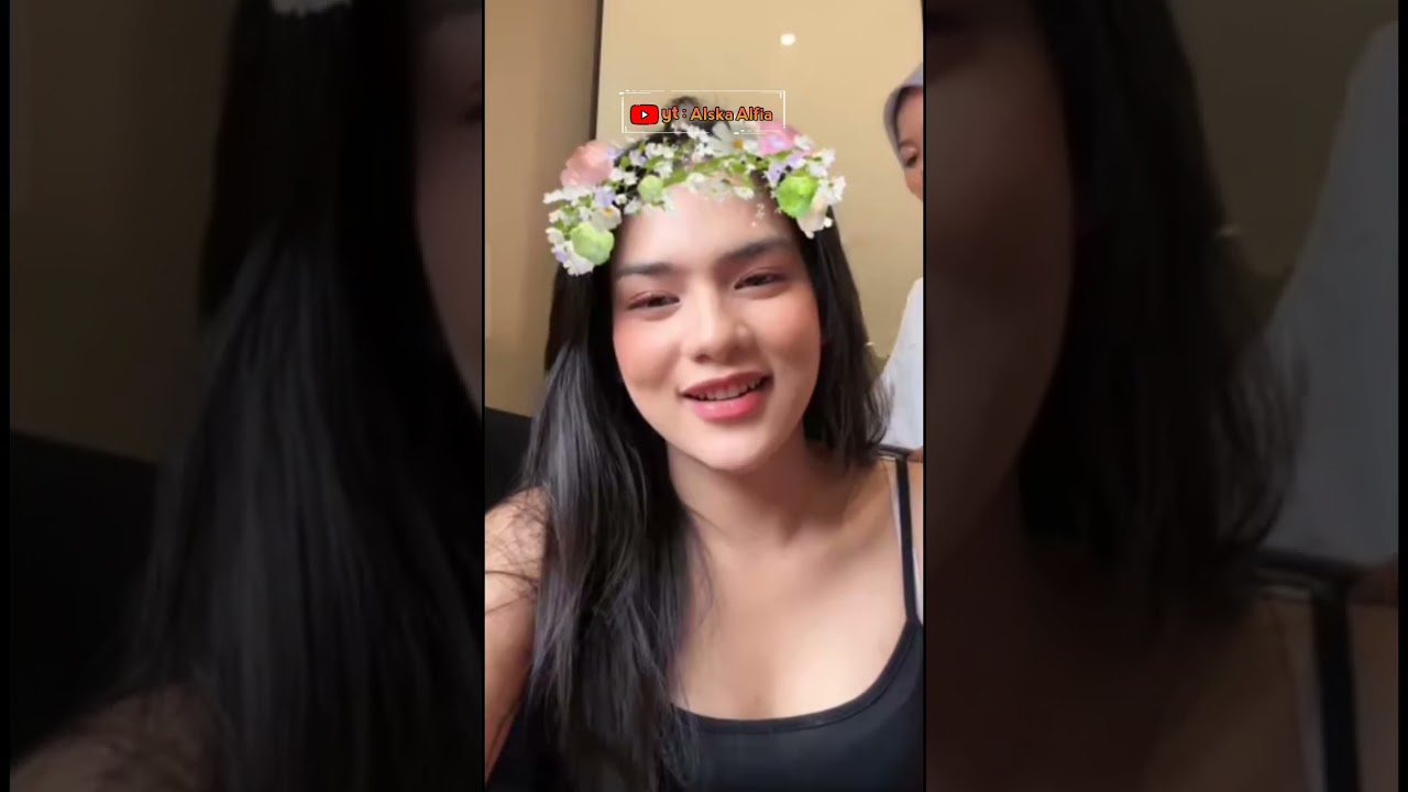 Live pake tanktop | davina karamoy hot tiktok