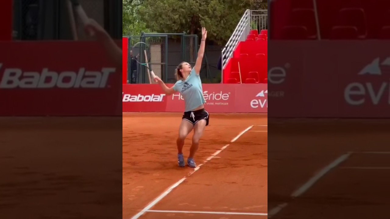 LOIS BOISSON COURT LEVEL #tennis #wta #tennisfrance #tennisplayer #wtatour #tenniscourts