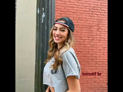 LOMOTIF JULIA PUZZUOLI 💖💞