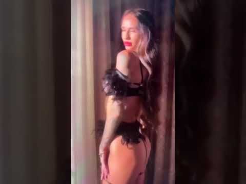 Luxury Erotic Sets Delicate Underwear Sexy Transparent Lace Bra Set with Chain Feathers