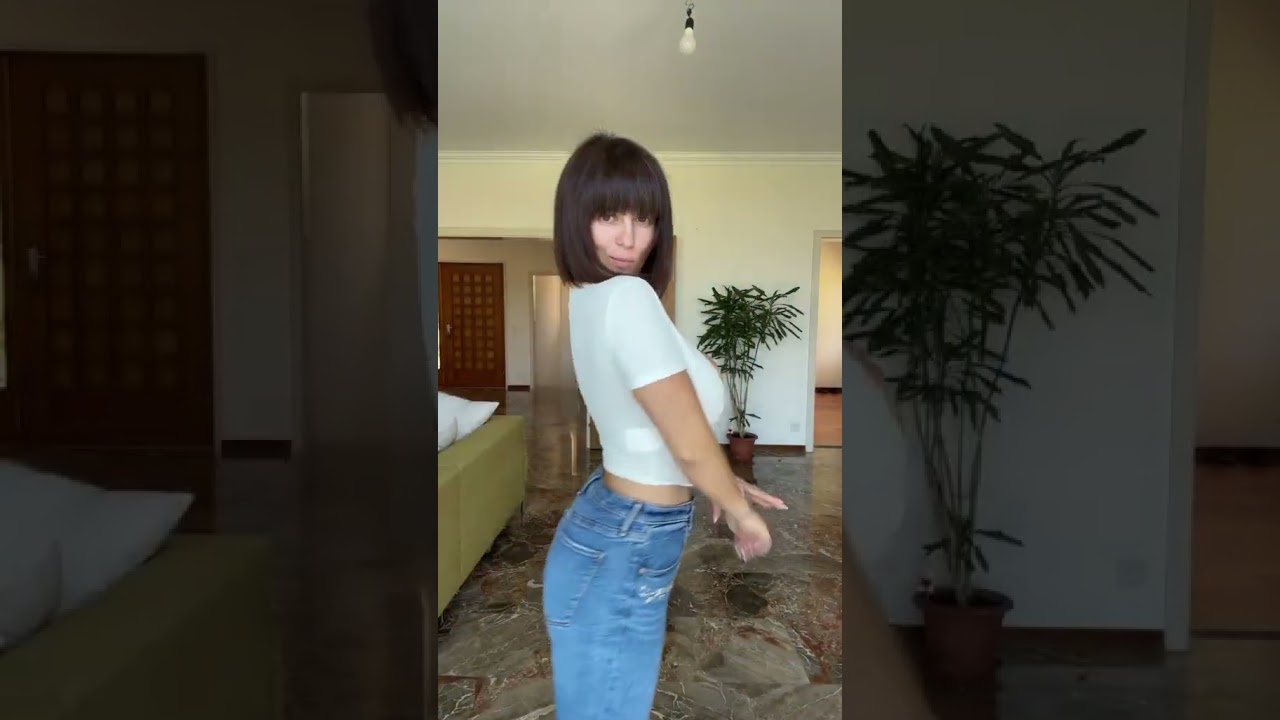Mady Gio Downblouse Model