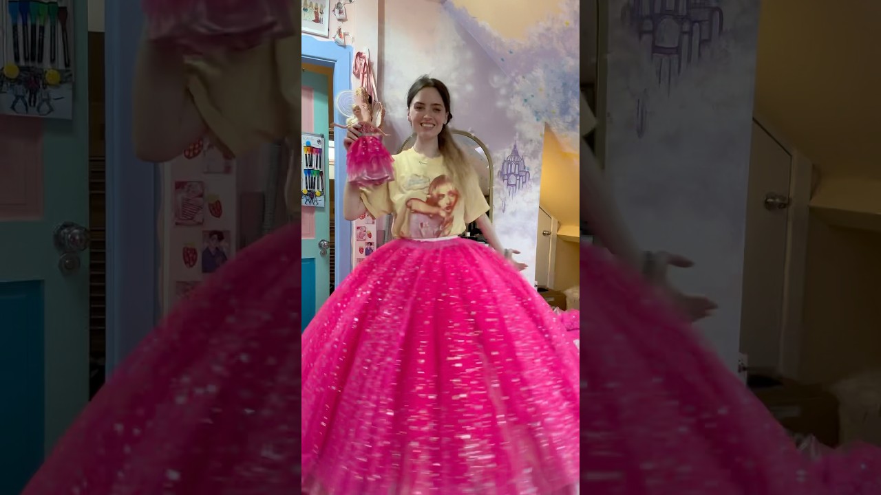 Making a barbie transformation dress!? 🤩💖 #cosplay #costume #fashion #sewing #diy