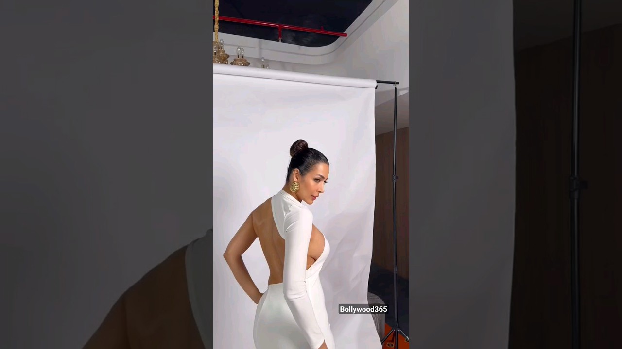 Malaika Arora No Bra