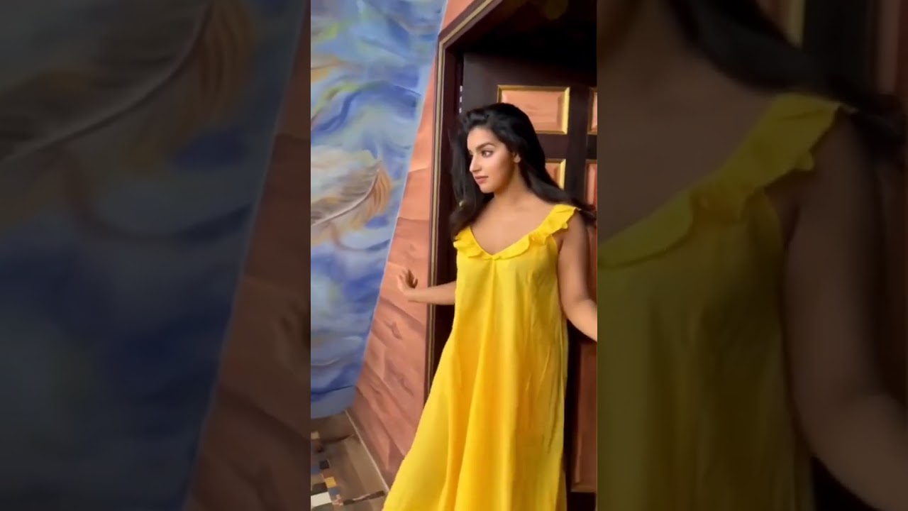 Malavika Menon #cute #navel #hot #malayalam #film #actress #photoshoot #kerala #kochi