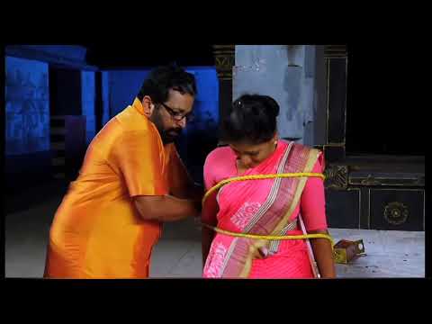 Malayalam serial actress Rini Raj rare navel show | navel slip