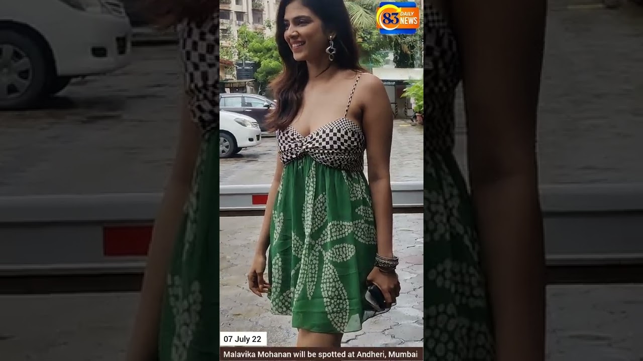 Malayalam,Tamil and Hindi films actress #MalavikaMohanan spotted at Andheri-Mumbai