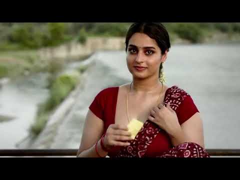 Mallu Aunty Hot Cleavage In Saree 😘