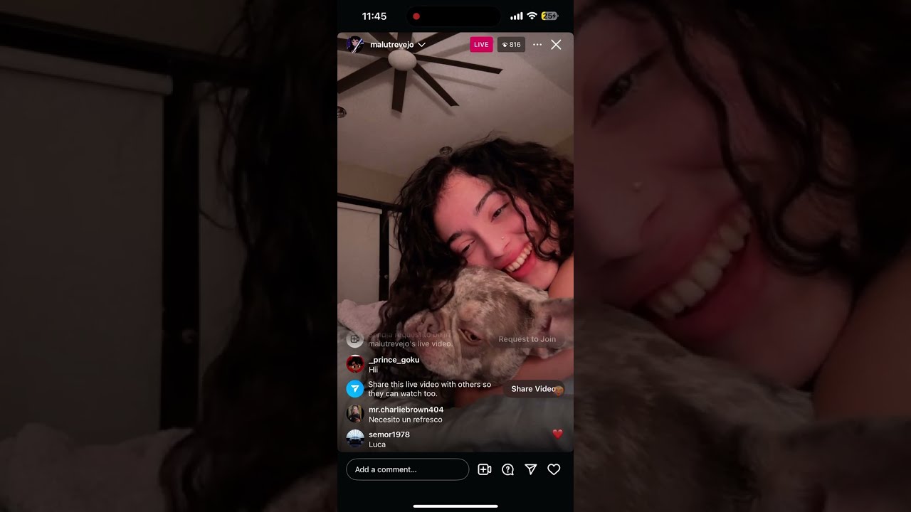Malu Trevejo Dog accidentally EXPOSES her while playing 🫢🤭 🍈