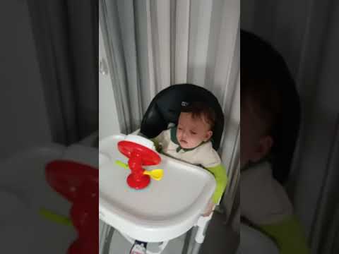 Mama sandalyesinde uyuyan Sedat #sleppy #cutebaby #baby #funny #ninni #uyumak #direksiyon #oğlum