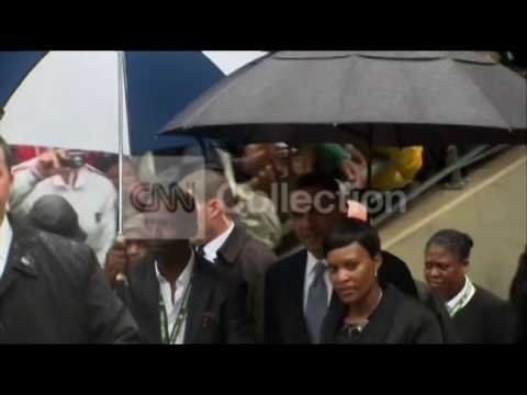 MANDELA MEMORIAL:OBAMA ENTERS FNB STADIUM