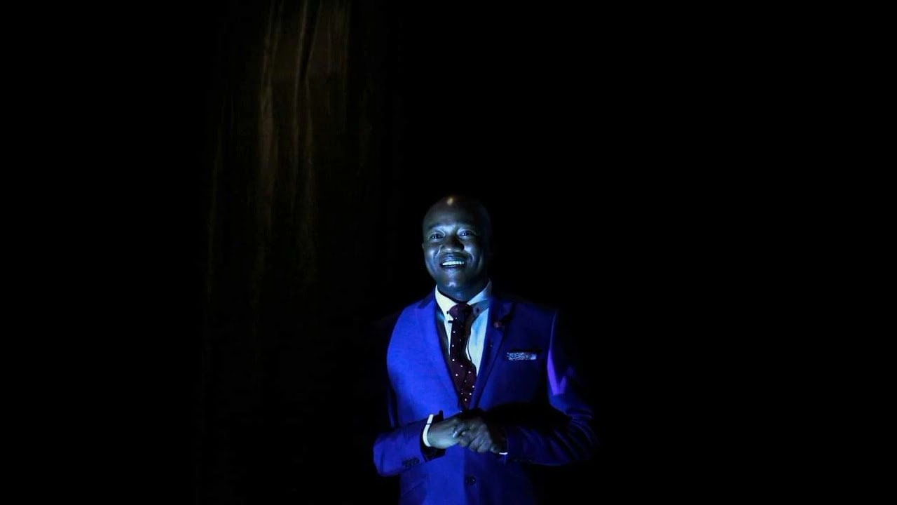Mangisondele by TefoM & Amaqhawe e Sacred Heart