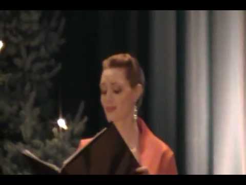 Maria Wiegenlied sung by soprano Rachel Anne Moore