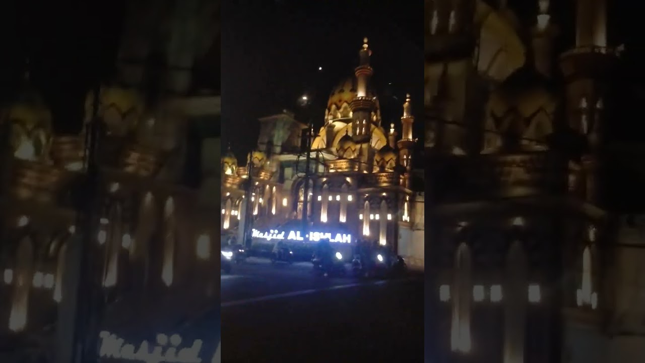 masjid megah pinggir jalan #viral #video #shorts #vídeoviral #masjid #surabaya #pinggirjalan