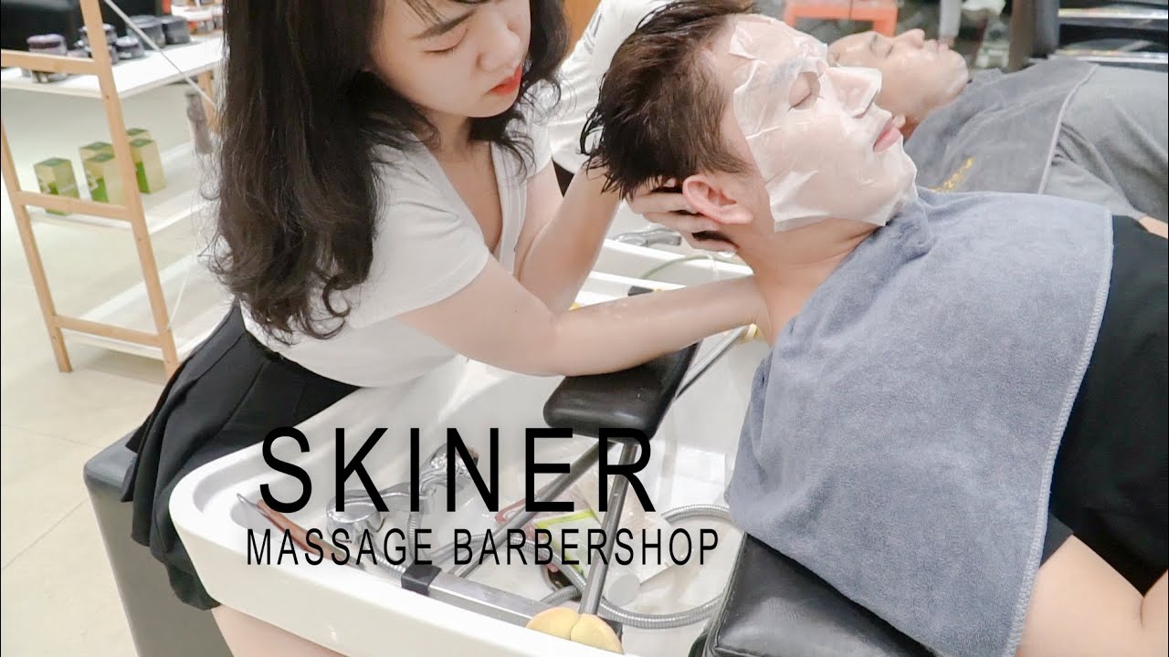 Massage barbershop vietnam, Skiner Uyen Nguyen master, facial massage, ear massage, shoulder massage