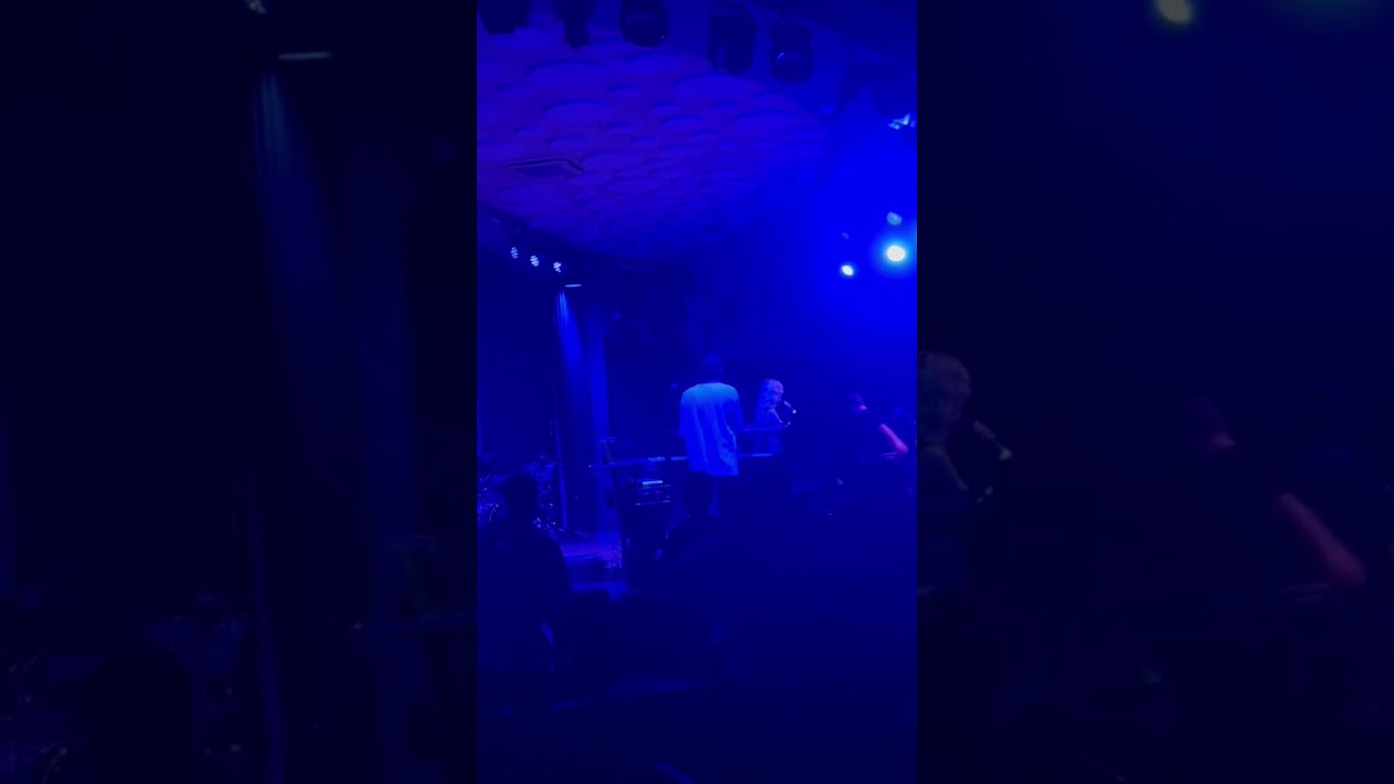 Mavi x Güneş - Ama Hala (25.08.22 Konseri)