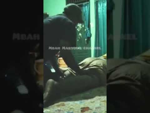 Mbah Maryono pijit isteri tetangga