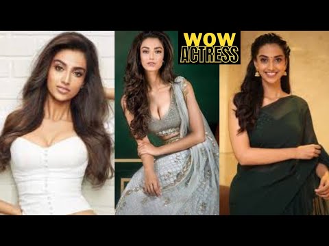 Meenakshii Chaudhary | Indian Film actress & model | Hottest actress in Film  Industry | wow actress