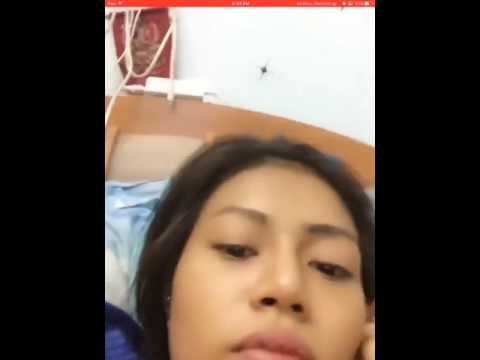 Melhores da semana - Menina bonita mostrar sua tatuagem flor em bigo ao vivo 06072016