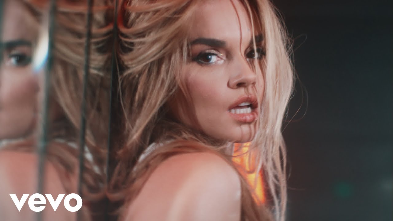 Melody - El Apagón (Video Oficial)