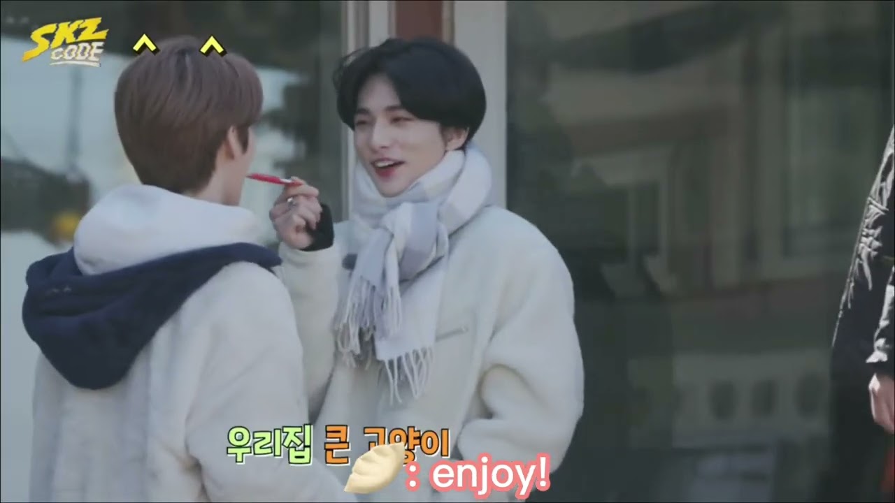Members being scared of leeknow (mostly hyunjin)