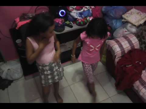 Meninas Dancando bumbum granada