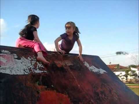 MENINAS SAPECAS