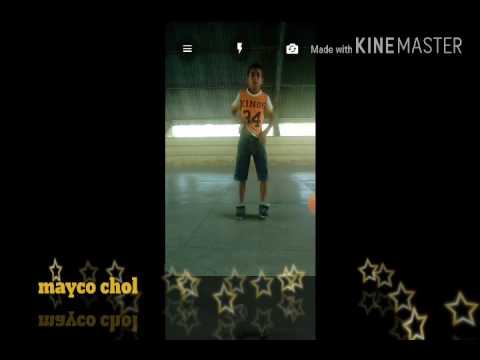 menino dançando funk