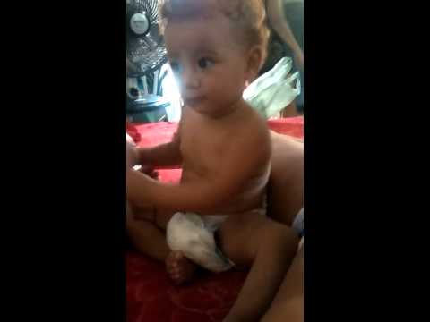 Meninos dançando pararatibum