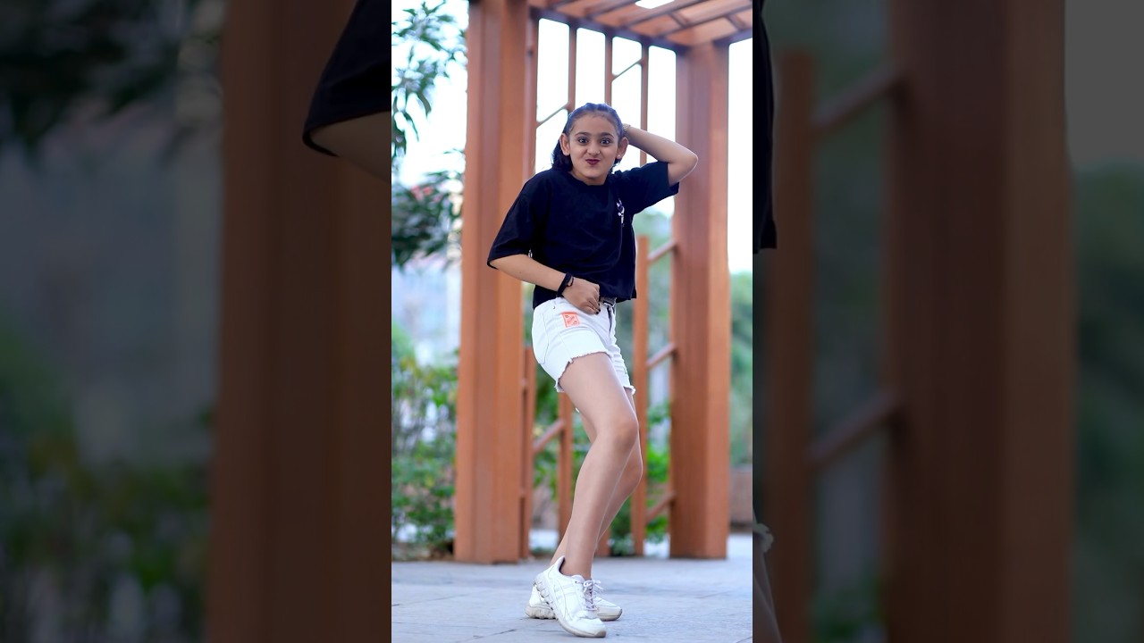 Meri hairstyle se pehsan lete hai♥️😘#kashishpatel #youtubeshorts #shortsvideo #dance #viral #shorts