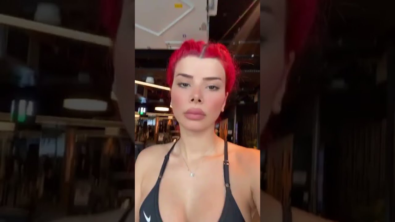 Merve Yalçın göğüs frikik