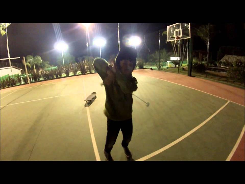 Meu irmão de 6 anos dançando dubstep