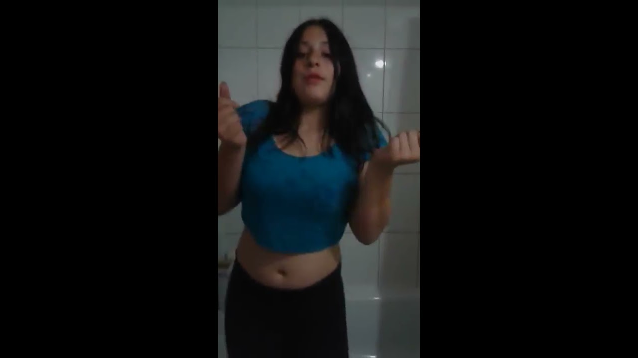 mi prima baila bien xexy
