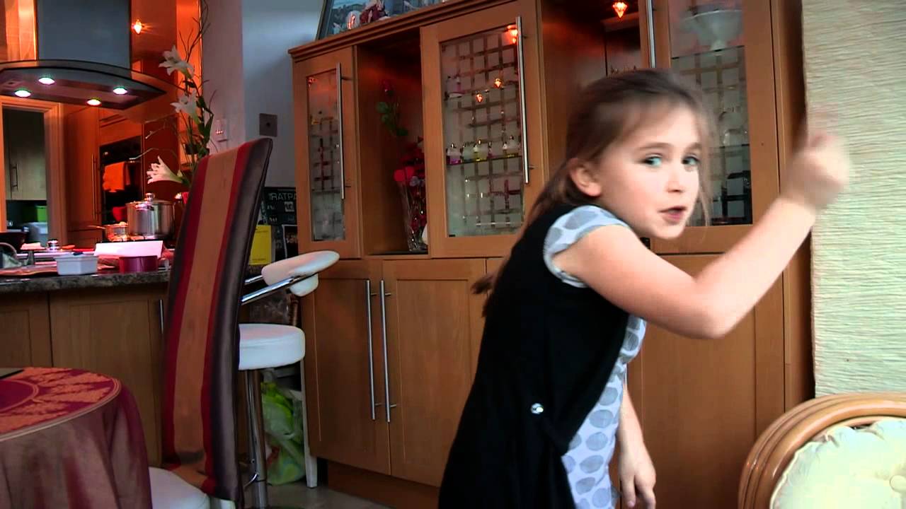 Mi sobrina bailando