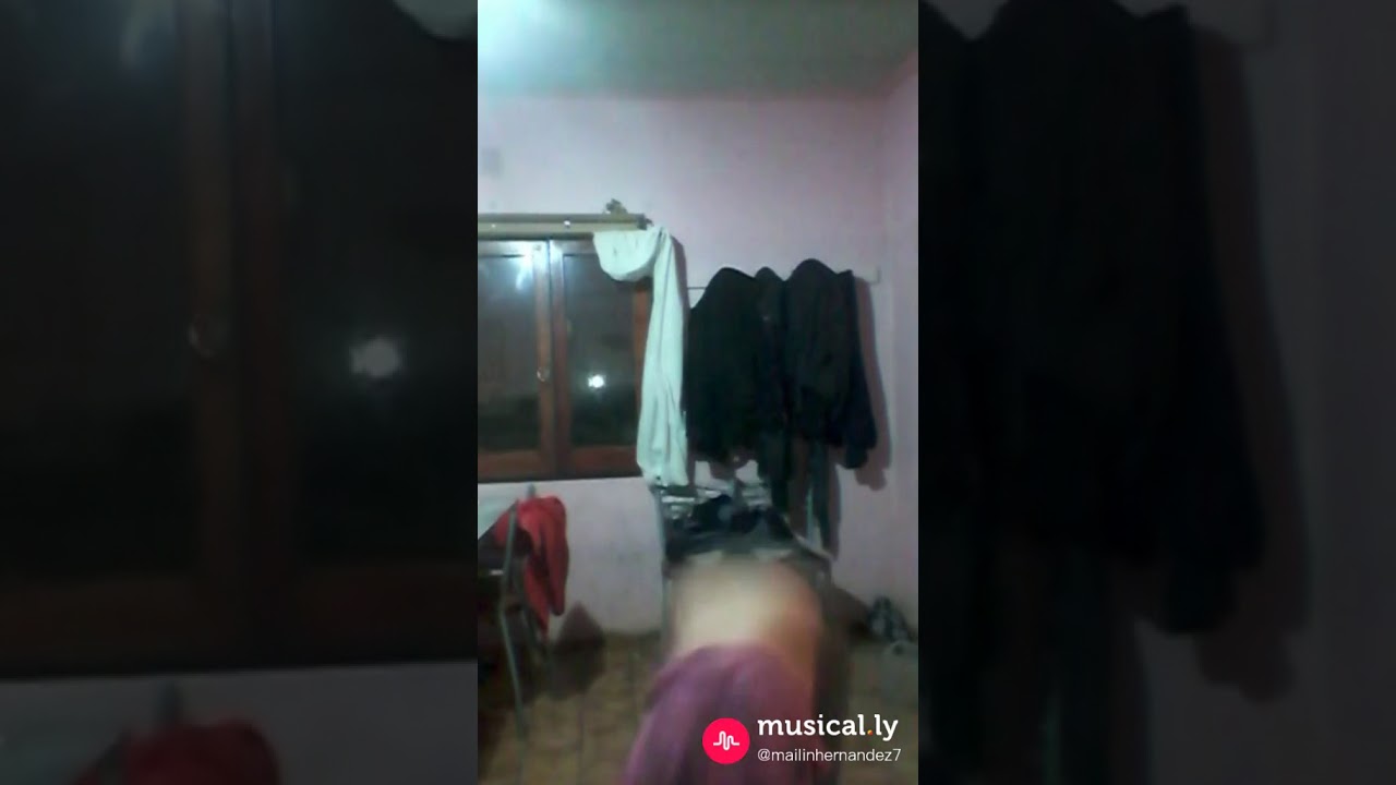 Mi sobrina bailando