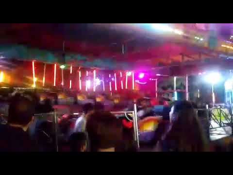 Mi sobrina perreando  en la feria