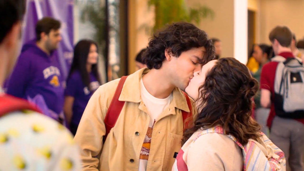 Miguel & Sam | Kiss Scene | Cobra Kai - Season 6 (Xolo Maridueña & Mary Mouser)