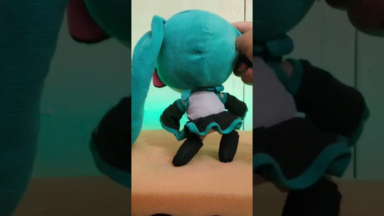 Miku hizo el Mini Mini 😍  #humor #miku