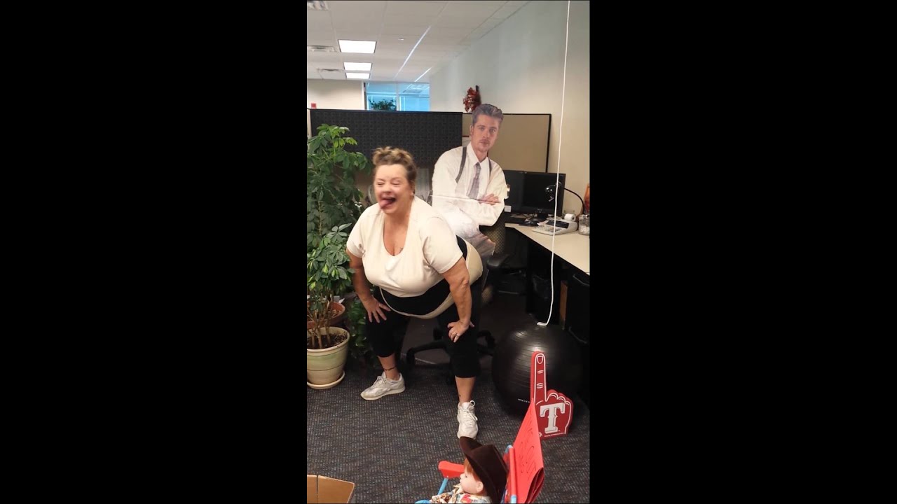 Miley Ray Cyrus -TWERKING  in 40 years! - Happy Halloween