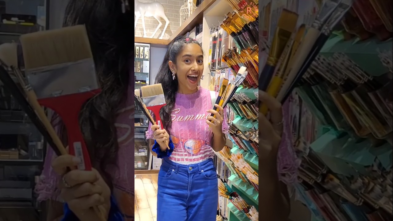 Mini Vlog 247 - WOW!🤩 Biggest Paint Brush!🎨🖌💕 | Riya's Amazing World