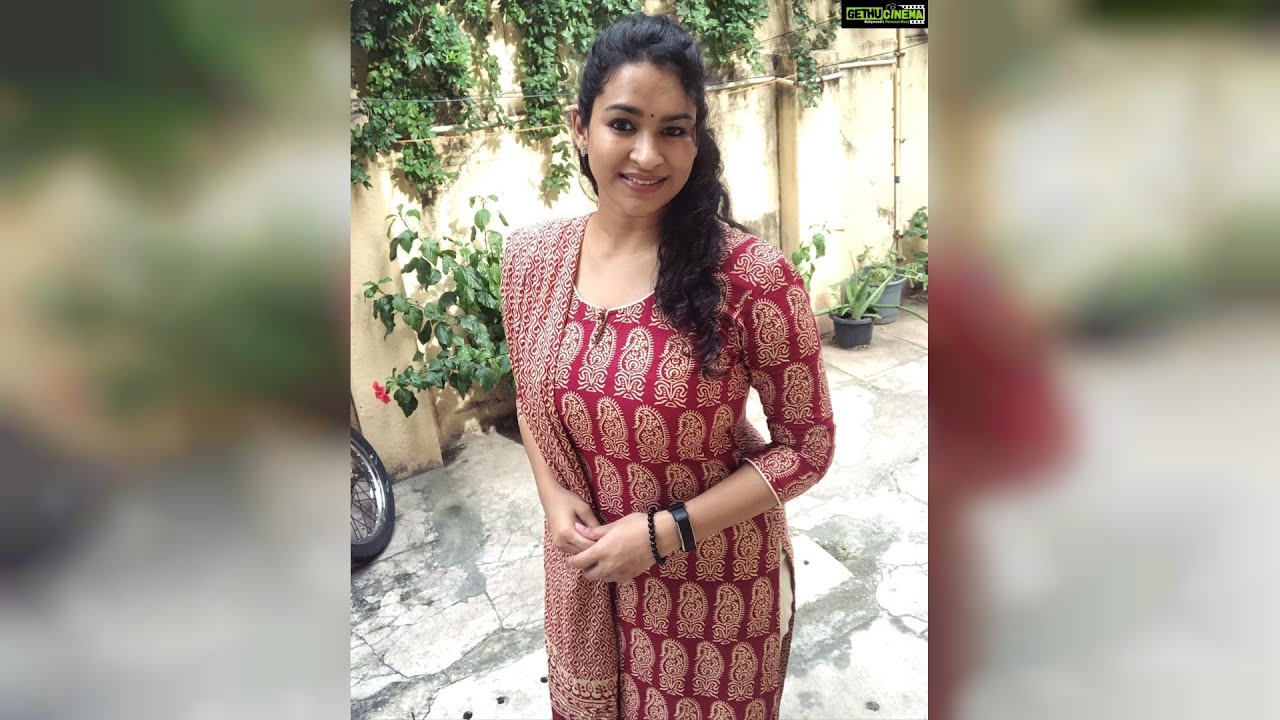 Misha Ghoshal Top 50 Instagram Photos! 😍❤🖤